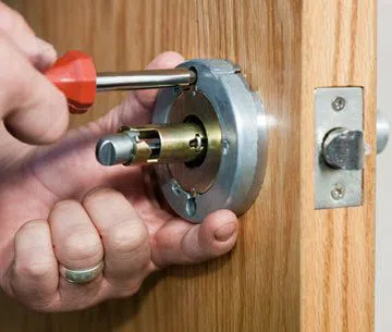 City Locksmith Store Santa Ana, CA 714-923-1178 - 13-New-Locks-Installation