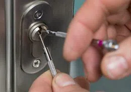 City Locksmith Store Santa Ana, CA 714-923-1178 - 4-Professional-Locksmith